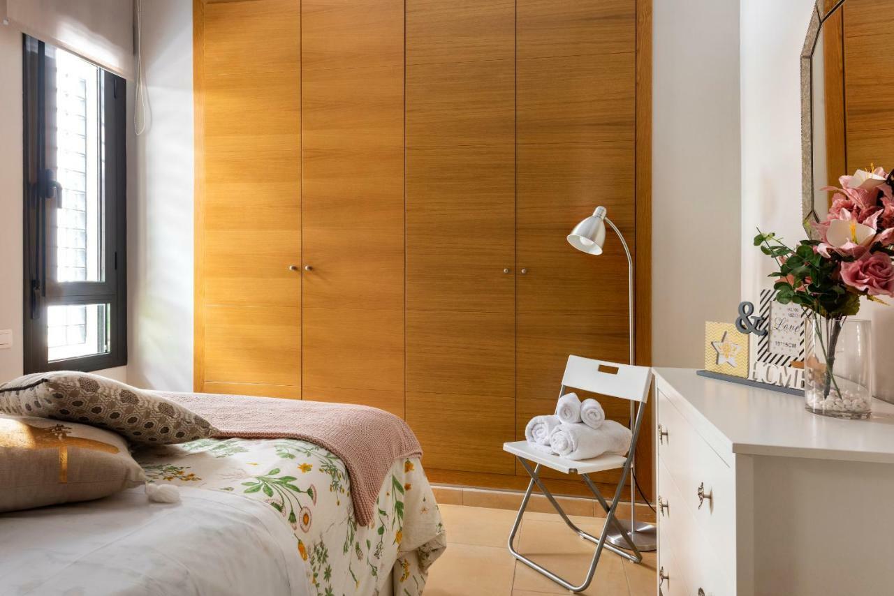 Hsh Suites Metropol Севиля Екстериор снимка